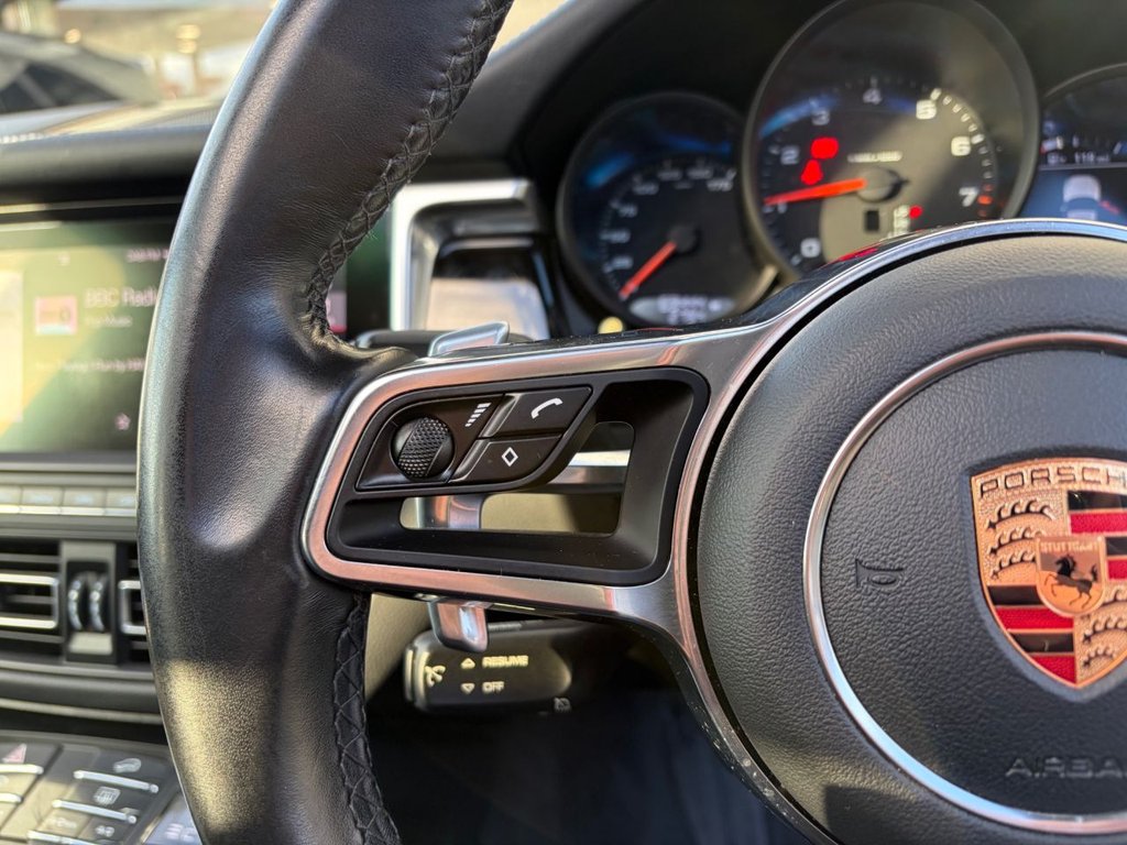 Used Porsche Macan 2019 for sale - 76883391: Photo 41