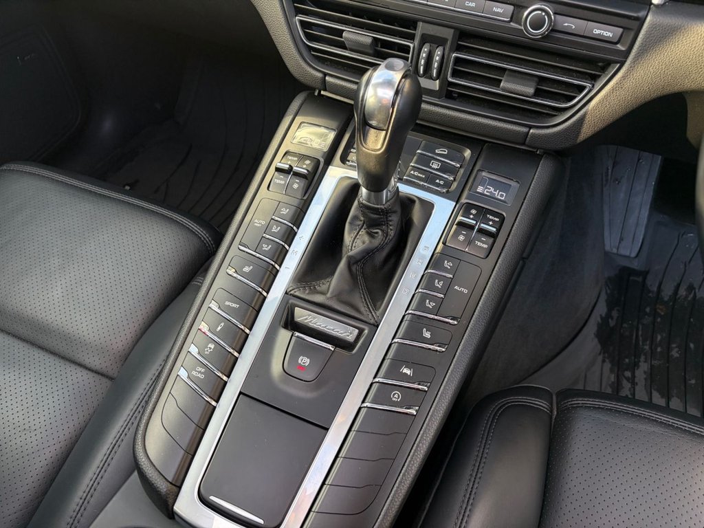 Used Porsche Macan 2019 for sale - 76883391: Photo 47