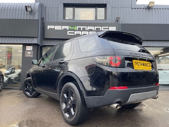 Used Land Rover Discovery Sport 2019 for sale - 76848182: Photo