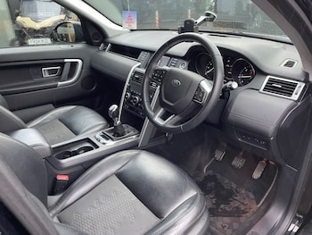 Used Land Rover Discovery Sport 2019 for sale - 76848182: Photo