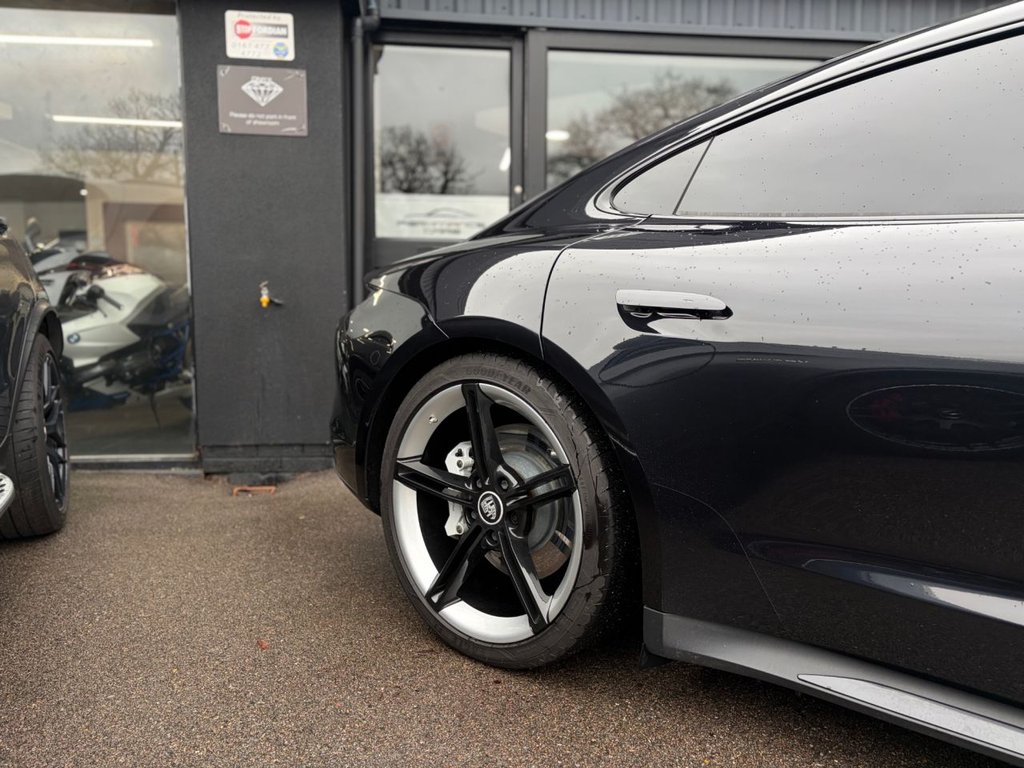 Used Porsche Taycan 2020 for sale - 77288341: Photo 19