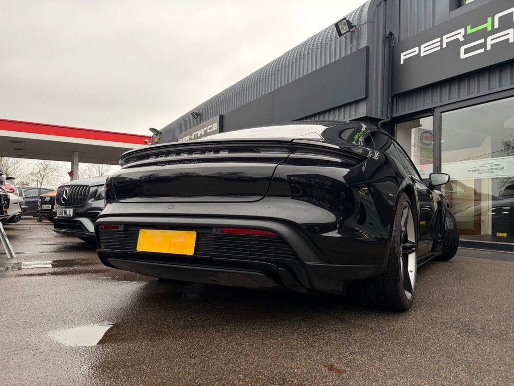 Used Porsche Taycan 2020 for sale - 77288341: Photo 24