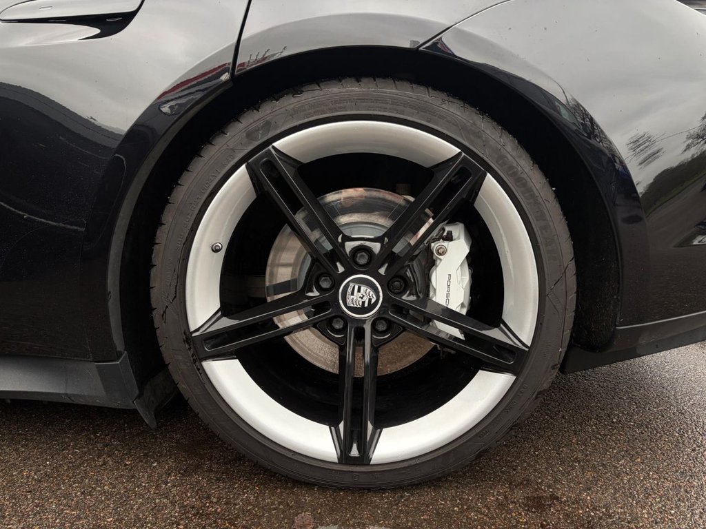 Used Porsche Taycan 2020 for sale - 77288341: Photo 30