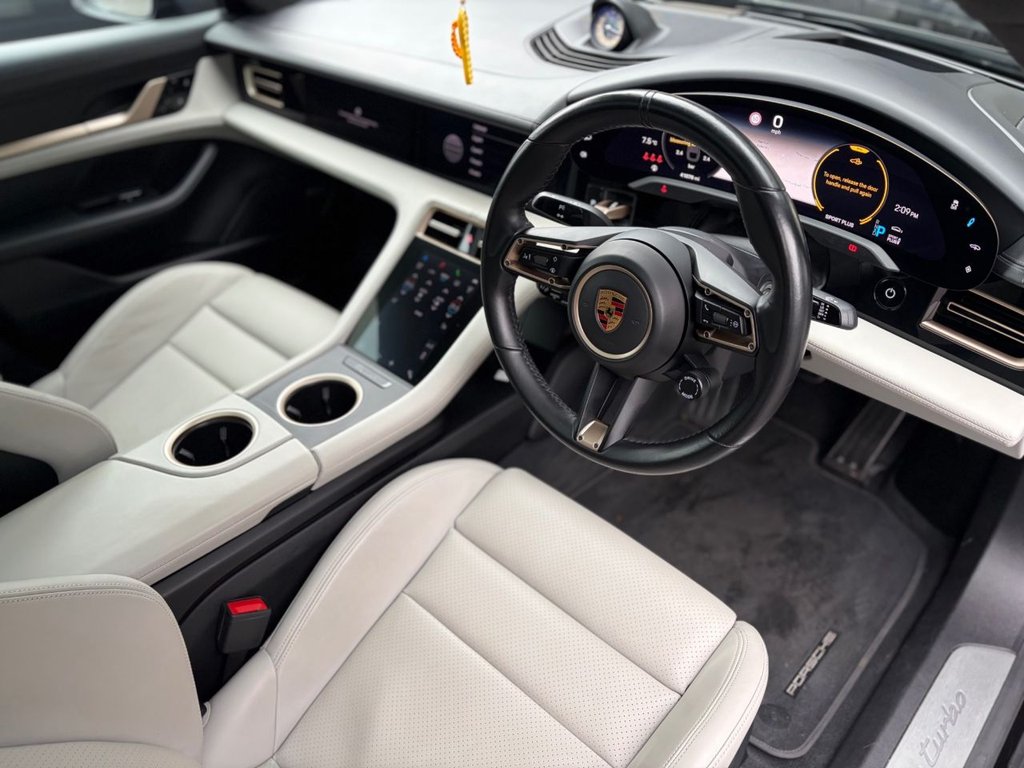 Used Porsche Taycan 2020 for sale - 77288341: Photo 40