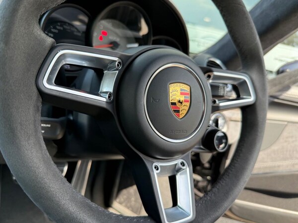 Used Porsche 718 Cayman 2020 for sale - 75548601: Photo 36
