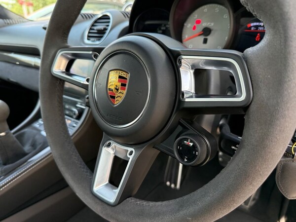 Used Porsche 718 Cayman 2020 for sale - 75548601: Photo 37