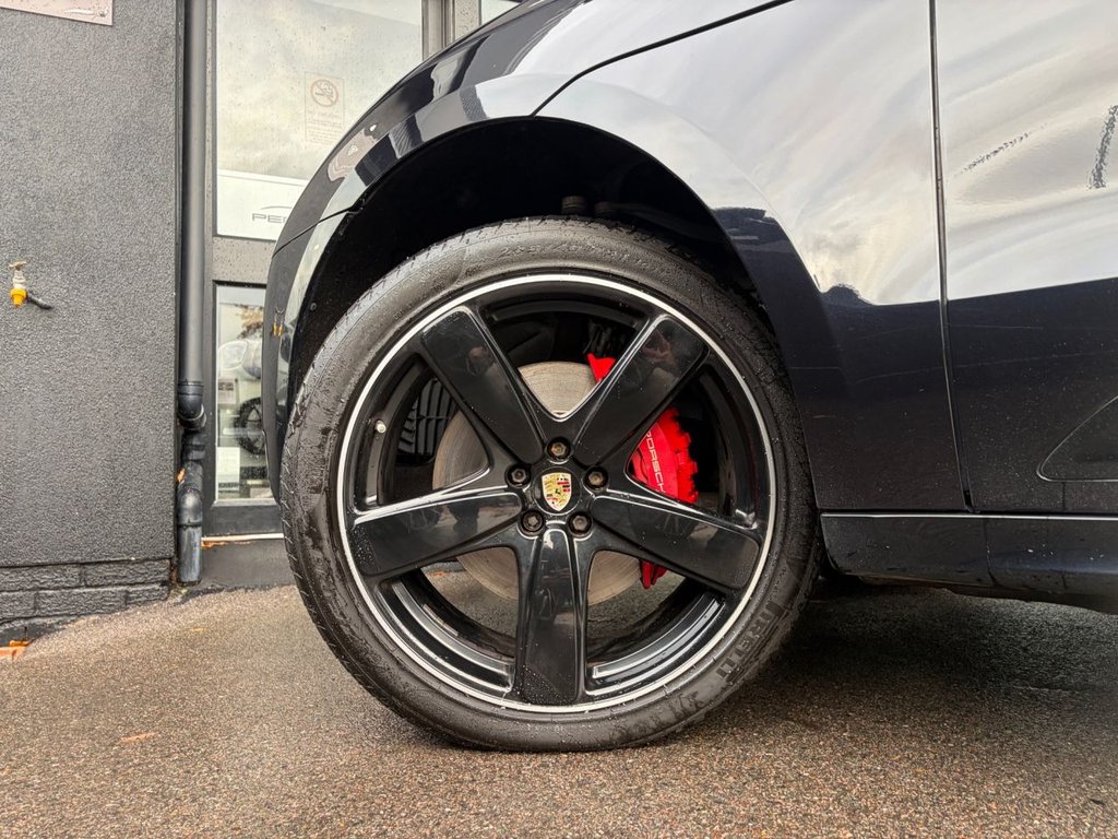 Used Porsche Macan 2017 for sale - 76883509: Photo 2