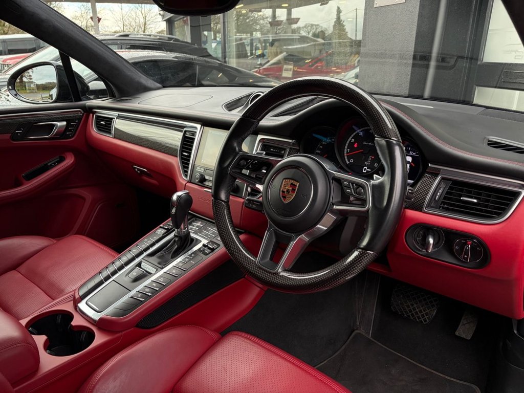 Used Porsche Macan 2017 for sale - 76883509: Photo 3