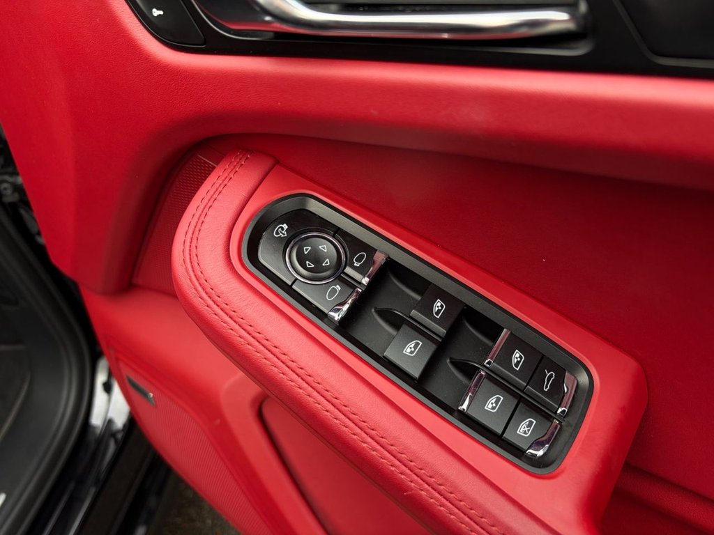 Used Porsche Macan 2017 for sale - 76883509: Photo 35