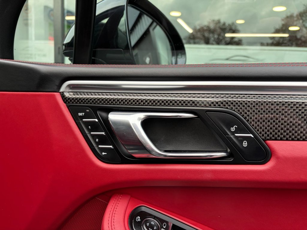 Used Porsche Macan 2017 for sale - 76883509: Photo 36