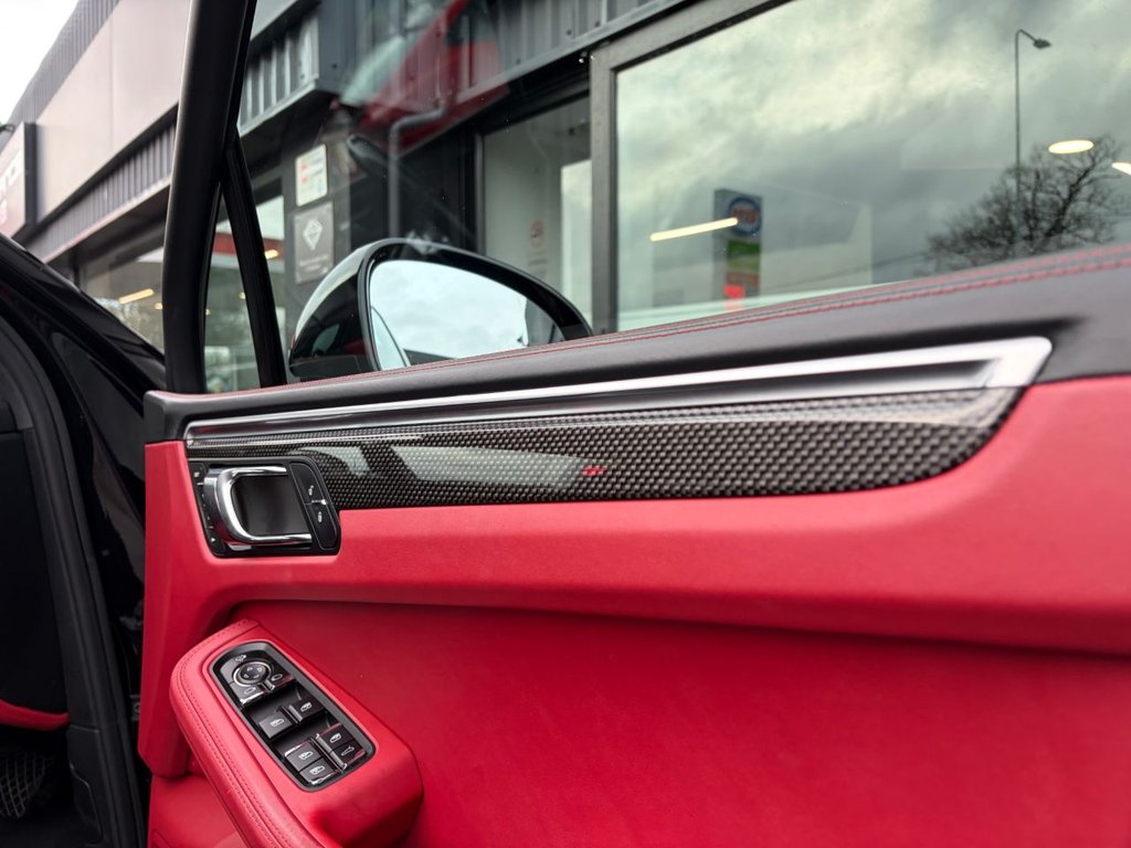 Used Porsche Macan 2017 for sale - 76883509: Photo 37