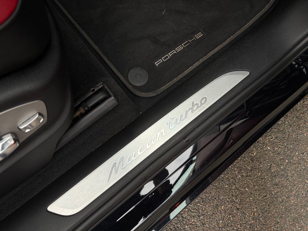 Used Porsche Macan 2017 for sale - 76883509: Photo 39