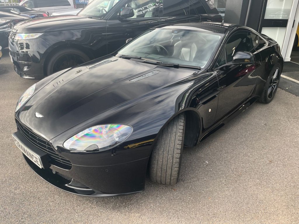 Used Aston Martin Vantage 2017 for sale - 76185602: Photo 14