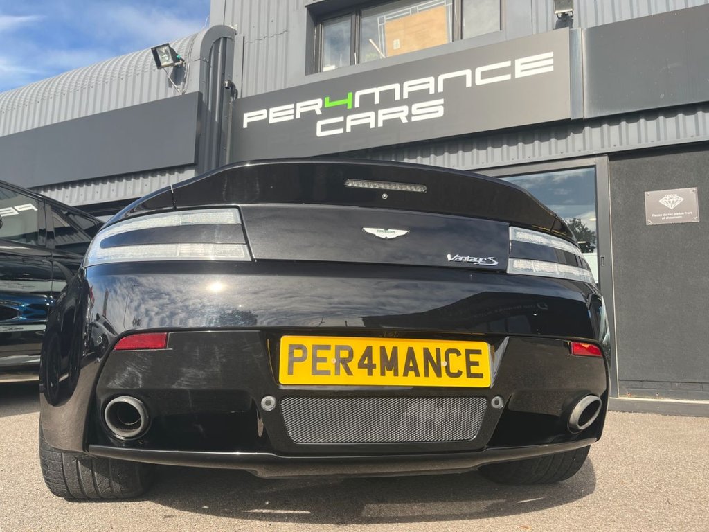 Used Aston Martin Vantage 2017 for sale - 76185602: Photo 22