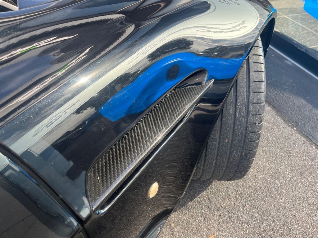 Used Aston Martin Vantage 2017 for sale - 76185602: Photo 25