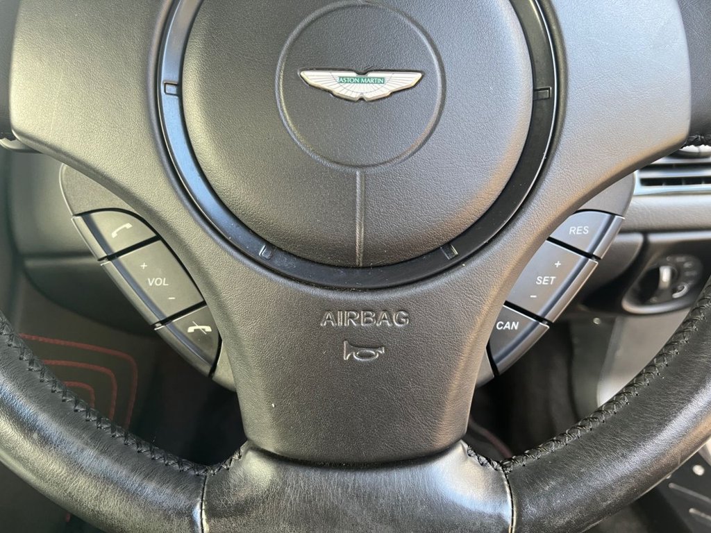 Used Aston Martin Vantage 2017 for sale - 76185602: Photo 40