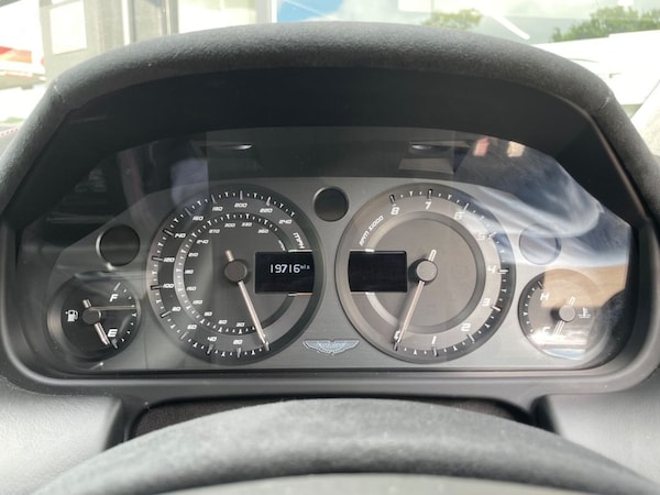 Used Aston Martin Vantage 2014 for sale - 74685155: Photo 38