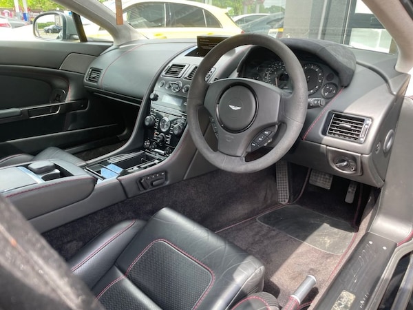 Used Aston Martin Vantage 2014 for sale - 74685155: Photo 3
