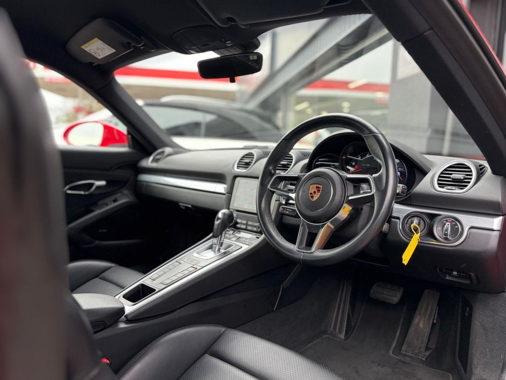 Used Porsche 718 Cayman 2017 for sale - 77991301: Photo 4