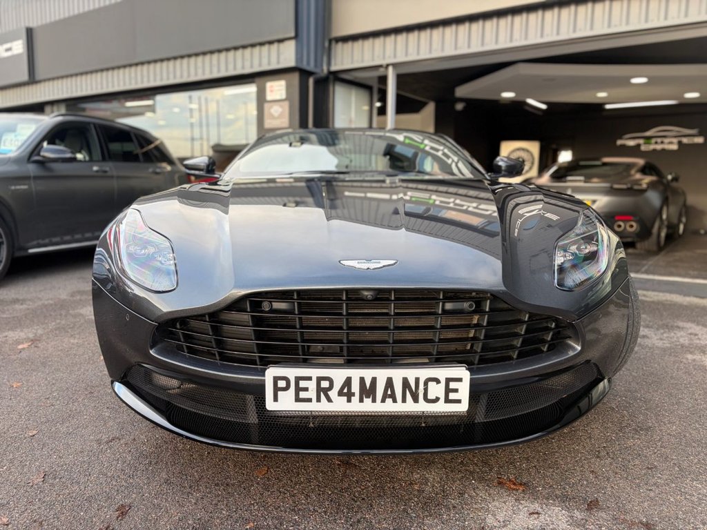 Used Aston Martin DB11 2020 for sale - 76962346: Photo 11