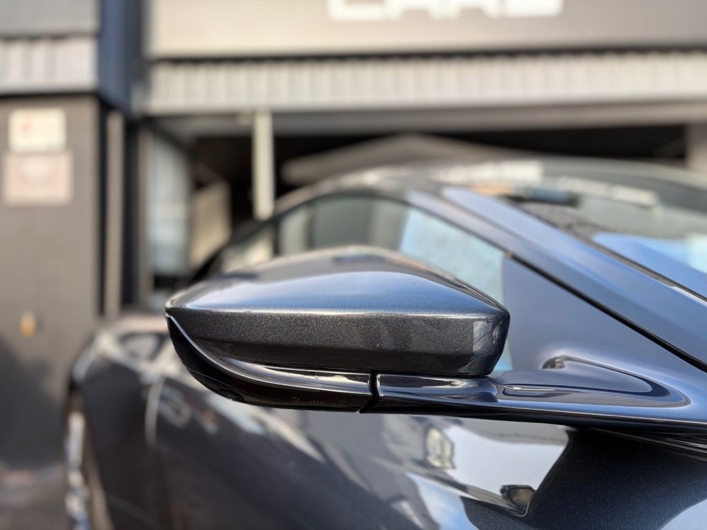 Used Aston Martin DB11 2020 for sale - 76962346: Photo 19