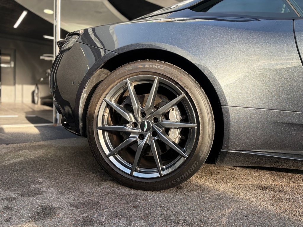 Used Aston Martin DB11 2020 for sale - 76962346: Photo 21