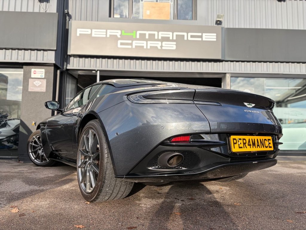 Used Aston Martin DB11 2020 for sale - 76962346: Photo 24