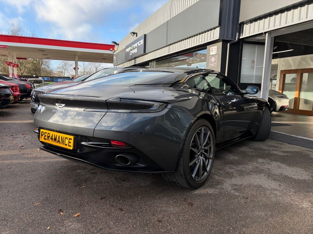 Used Aston Martin DB11 2020 for sale - 76962346: Photo 28