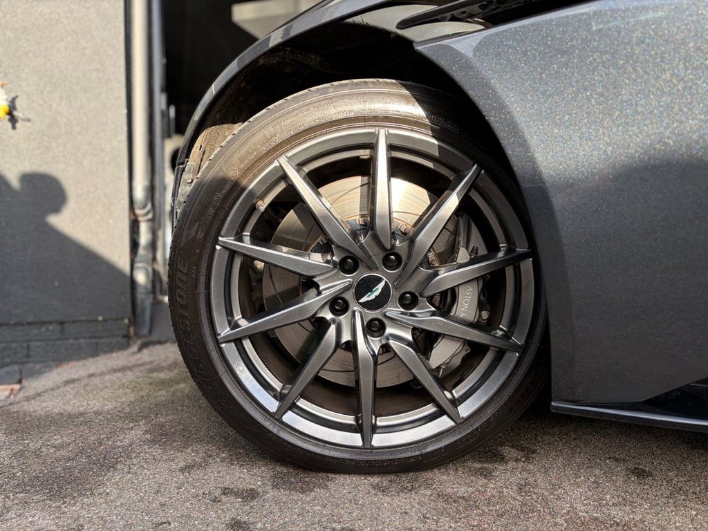 Used Aston Martin DB11 2020 for sale - 76962346: Photo 32