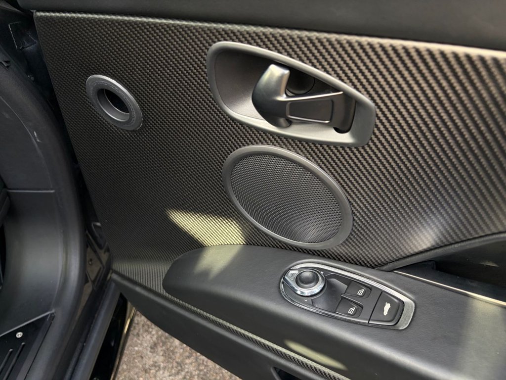 Used Aston Martin DB11 2020 for sale - 76962346: Photo 40