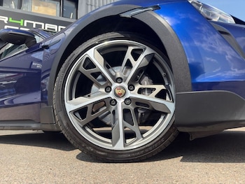 Used Porsche Taycan 2022 for sale - 79276370: Photo