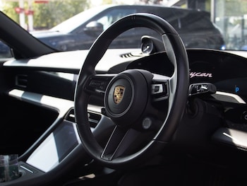 Used Porsche Taycan 2022 for sale - 79276370: Photo