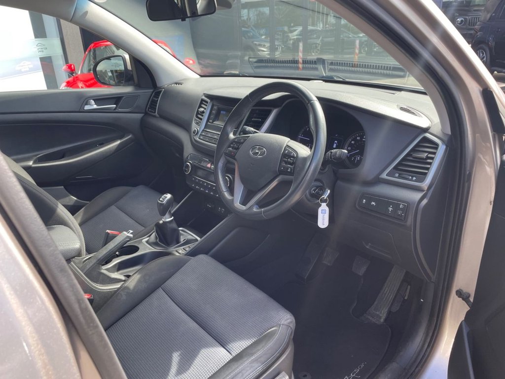 Used Hyundai TUCSON 2017 for sale - 78212423: Photo 3