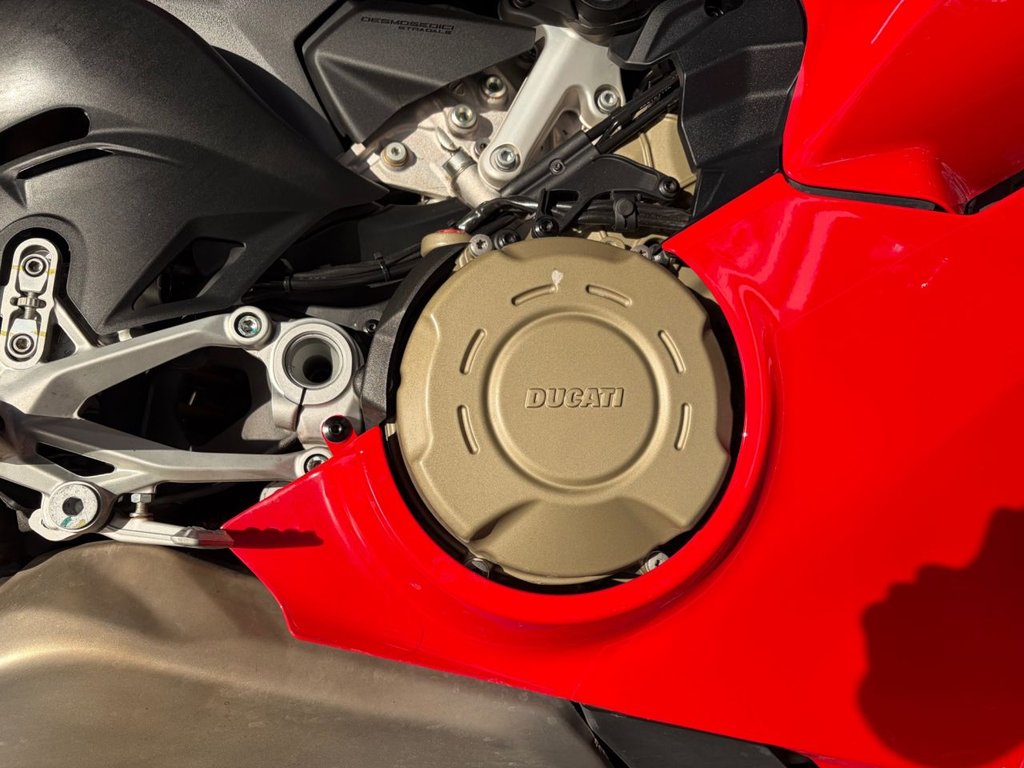 Ducati Panigale V4S