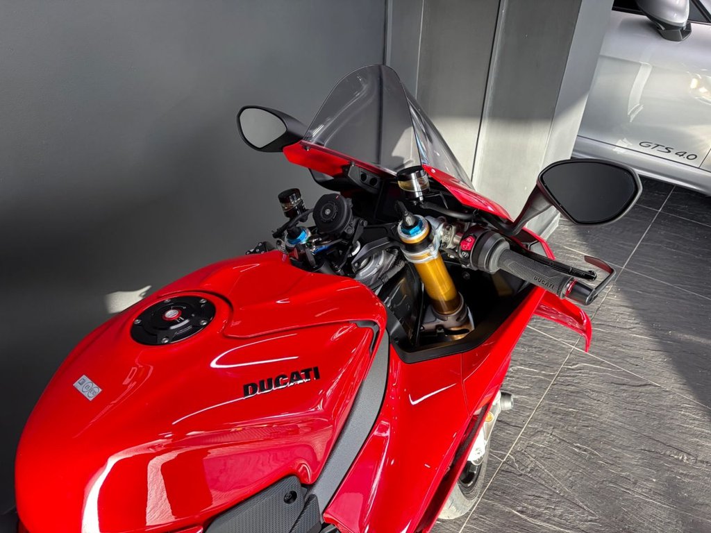 Ducati Panigale V4S