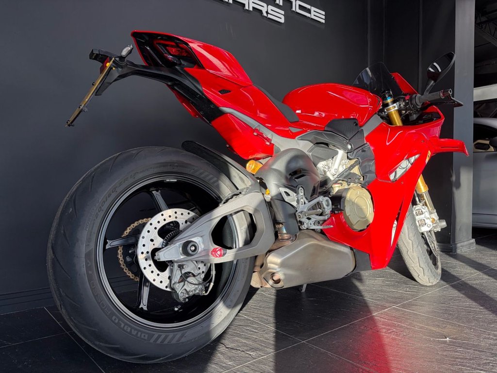 Ducati Panigale V4S