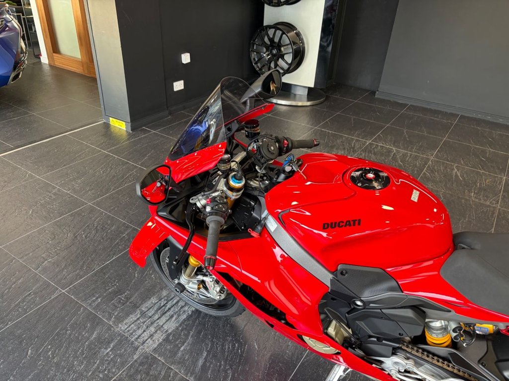 Ducati Panigale V4S