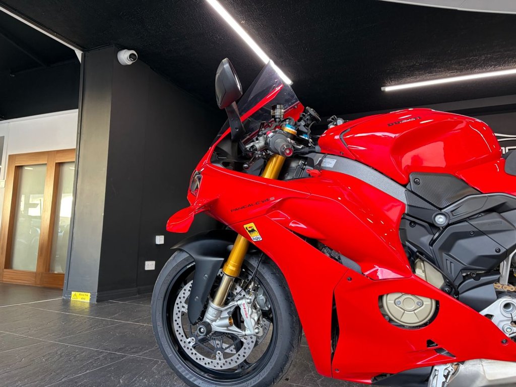 Ducati Panigale V4S
