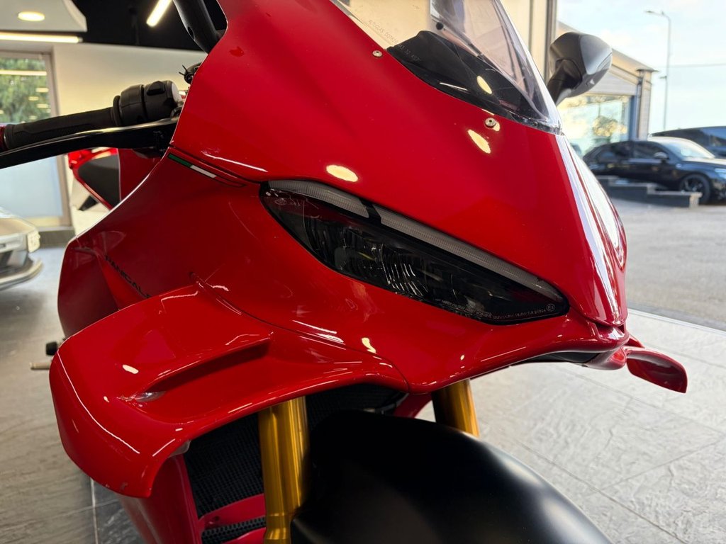 Ducati Panigale V4S