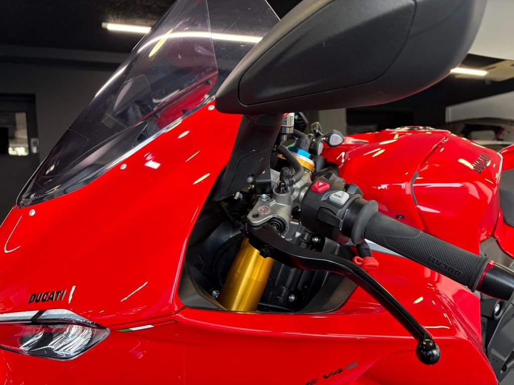 Ducati Panigale V4S