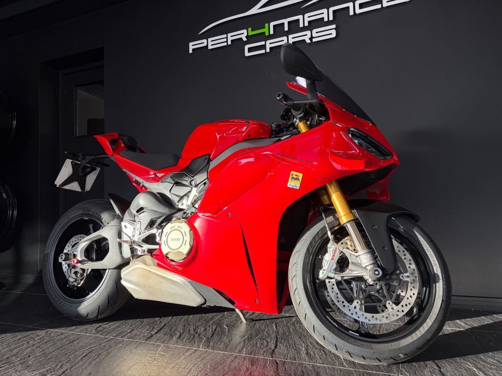 Ducati Panigale V4S