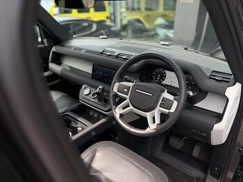 Used Land Rover Defender 2022 for sale - 78738480: Photo