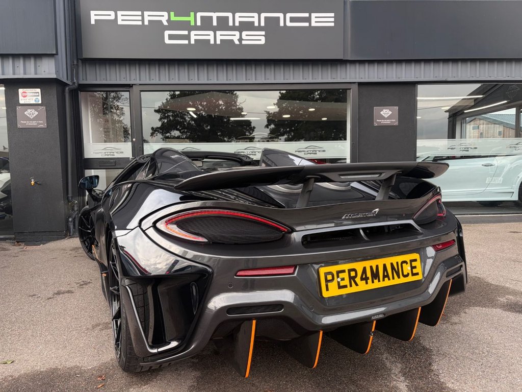 Used McLaren 600LT 2019 for sale - 76496399: Photo 2