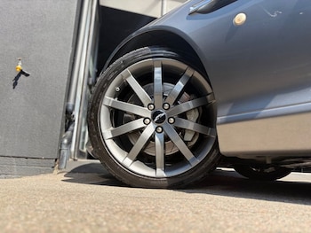 Used Aston Martin DB9 2005 for sale - 78401087: Photo