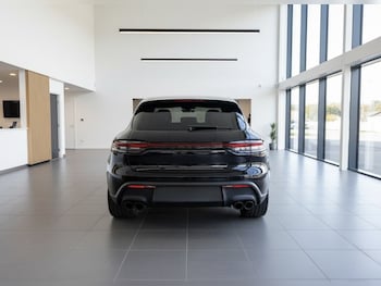 Used Porsche Macan 2022 for sale - 76267041: Photo 2