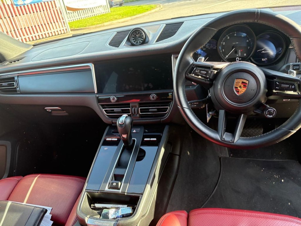 Used Porsche Macan 2022 for sale - 76267041: Photo 3