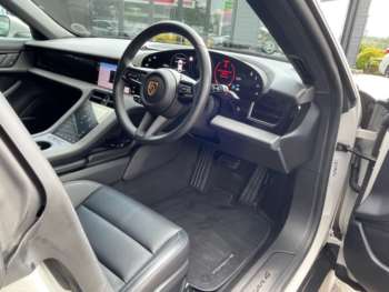 Used Porsche Taycan 2023 for sale - 74721770: Photo