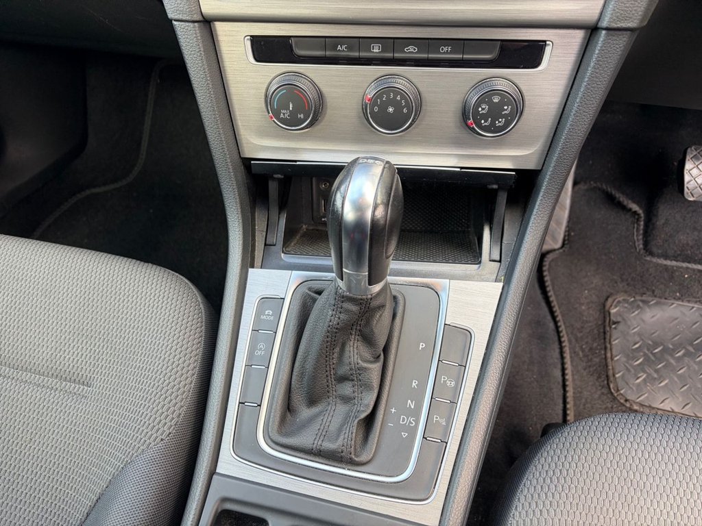 Used Volkswagen Golf 2015 for sale - 77394669: Photo 41