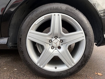 2015 (15) - 5.5 ML63 V8 AMG SUV 5dr Petrol SpdS+7GT 4WD Euro 6 (s/s) (525 ps)