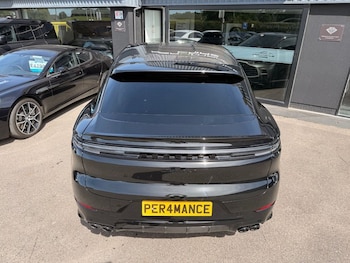 Used Porsche Cayenne 2024 for sale - 78758263: Photo